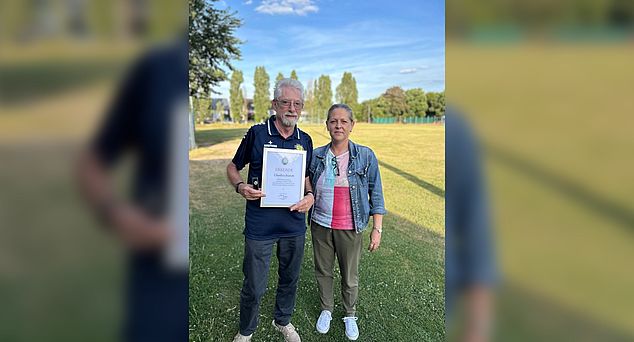 Silberne Verdienstnadel des FVM für Claudius Brandt von Eintracht Geislar