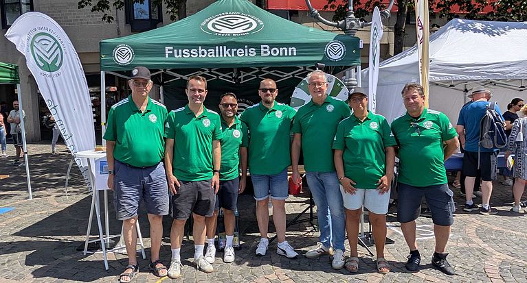 Fußballkreis präsentiert sich beim Tag des Bonner Sports