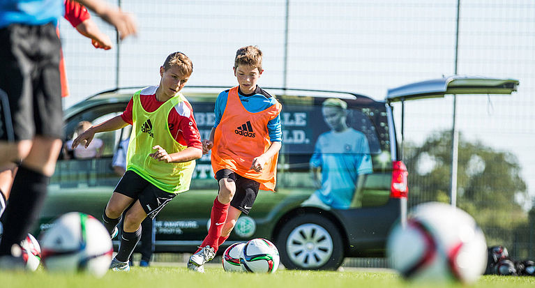 Jetzt das DFB-Mobil kostenlos buchen!